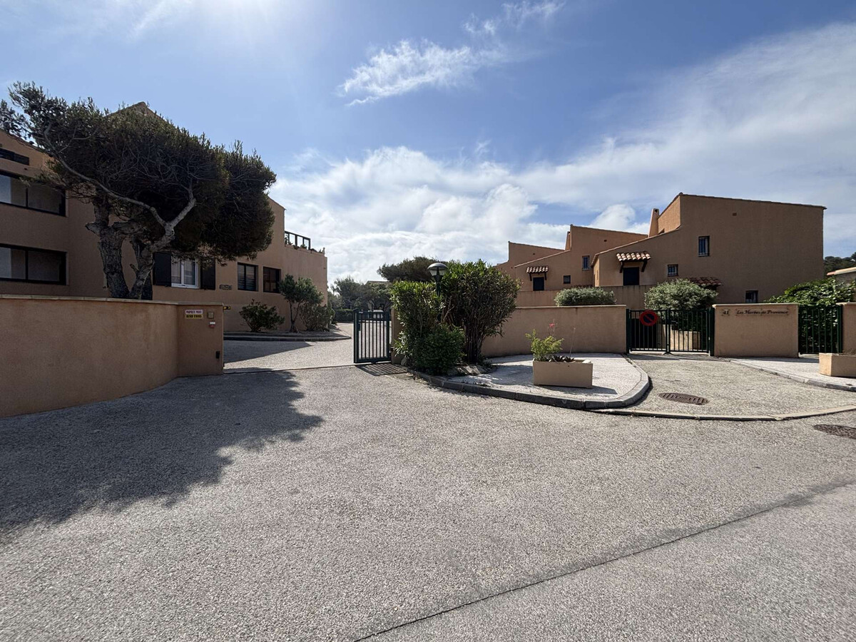 Studio rénové avec piscine et parking à Six-Fours - Photo 10