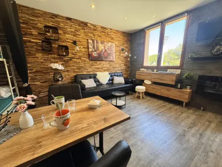 Location appartement à Six Fours les Plages, Studio rénové calme, parking - 4 pers.