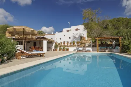 Location villa à Benimusa, Villa de 5 chambres près des plages du sud-ouest