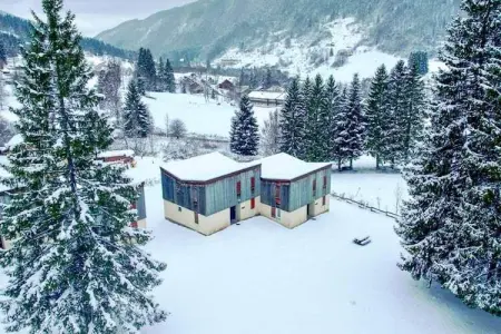 Location appartement à Lélex, Appartement de montagne avec piscine à Lelex