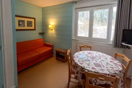 Location appartement à Lélex, Séjournez avec piscine à Lelex
