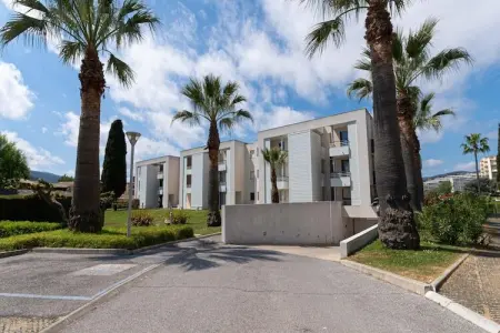 Location bateau à Mandelieu la Napoule, Appartement à Mandelieu-la-Napoule avec Piscine