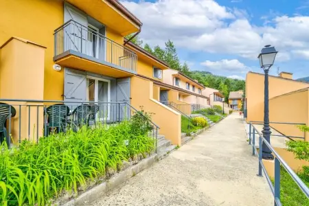 Location appartement à GUILLAUMES, Escapade paisible en triplex alpin