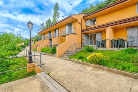 Location appartement à GUILLAUMES, Charmant appartement pour 7 personnes