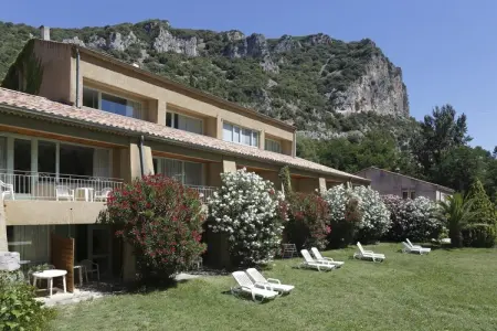 Location appartement à Vallon Pont d’Arc, Retraite en trio à Vallon-Pont-d'Arc