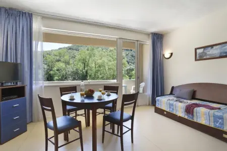 Location appartement à Vallon Pont d’Arc, Studio nature pour 4 personnes à Chames