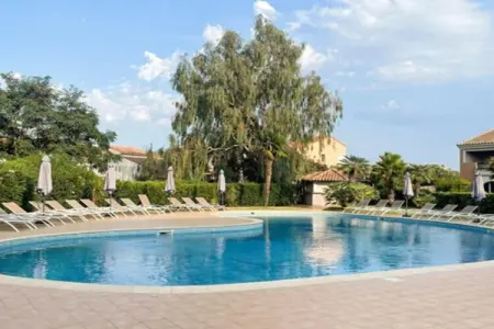 Location appartement à Linguizzetta, Séjour confortable avec vue sur la mer pour 8 personnes