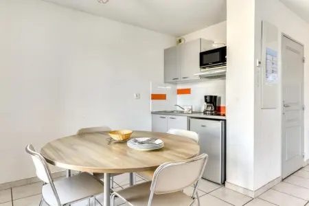 Appartement 6 pers. au Grau-du-Roi, vue piscine chauffée : photo 5