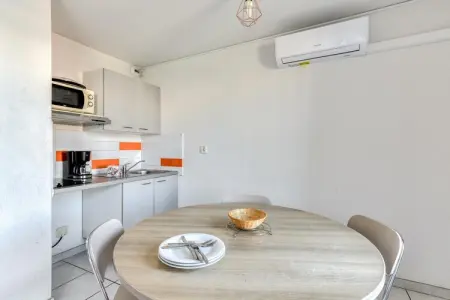 Appartement 6 pers. au Grau-du-Roi, vue piscine chauffée : photo 11