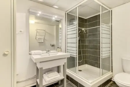 Appartement 6 pers. au Grau-du-Roi, vue piscine chauffée : photo 14