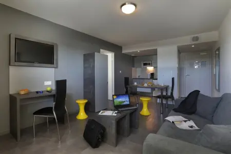 Location appartement à Saint Jean de Védas, Base à Montpellier près de la côte avec balcon