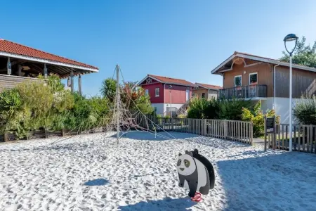 Location maison à Parentis en Born, Maison pour 8 personnes avec piscine et sauna