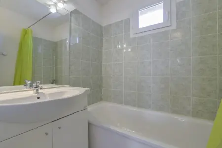 Maison 6 personnes avec piscine à Saint-Saturnin-lès-Avignon : photo 13