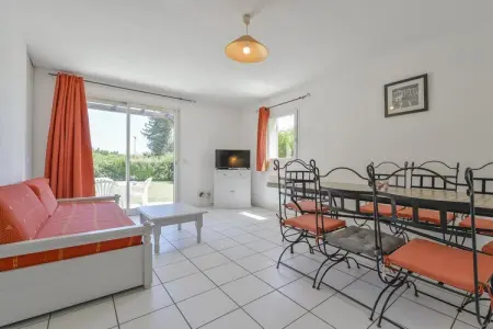 Maison 8 personnes avec piscine à Saint-Saturnin-lès-Avignon : photo 3