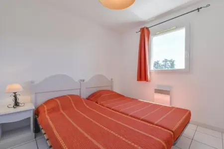 Maison 8 personnes avec piscine à Saint-Saturnin-lès-Avignon : photo 5