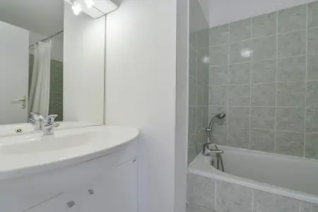 Maison 8 personnes avec piscine à Saint-Saturnin-lès-Avignon : photo 17