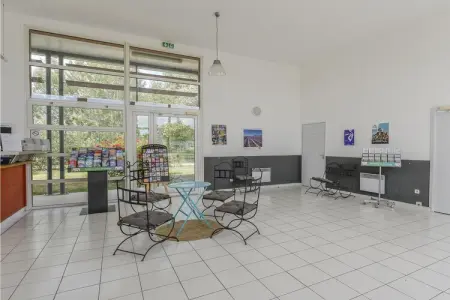 Maison 8 personnes avec piscine à Saint-Saturnin-lès-Avignon : photo 18