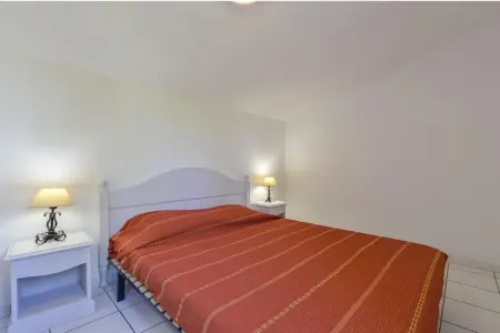 Maison 2 pièces près d'Avignon avec piscine et terrasse : photo 4
