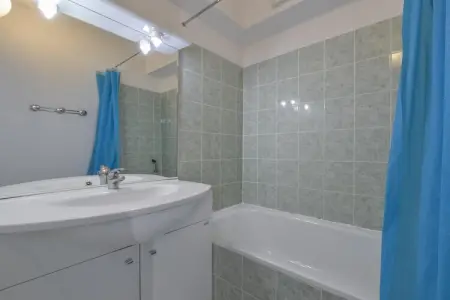 Maison 2 pièces près d'Avignon avec piscine et terrasse : photo 14
