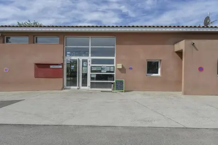 Maison 2 pièces près d'Avignon avec piscine et terrasse : photo 26