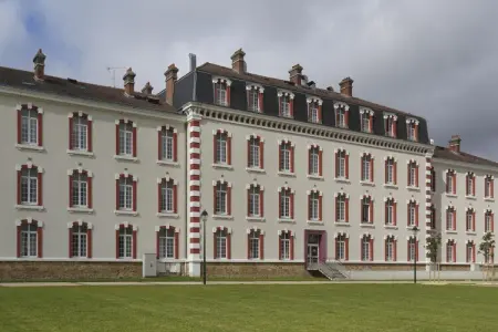 Location appartement à Épernay, Appartement de caractère pour 4 personnes à Épernay