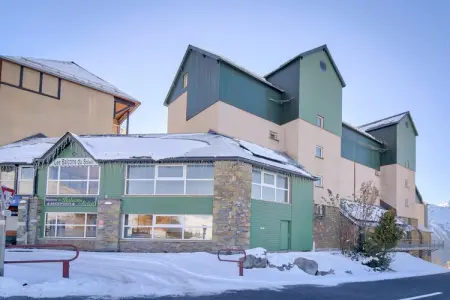 Location appartement à GERM, Studio rénové pour 4 personnes avec piscine intérieure
