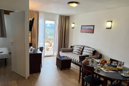 Location appartement à BOLQUERE, Appartement spacieux d'une chambre avec balcon
