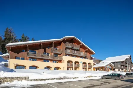 Location appartement à La Léchère, Refuge alpin avec terrasse pour 4 personnes