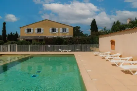 Location maison à TOURRETTES, Maison de vacances près du lac Saint-Cassien