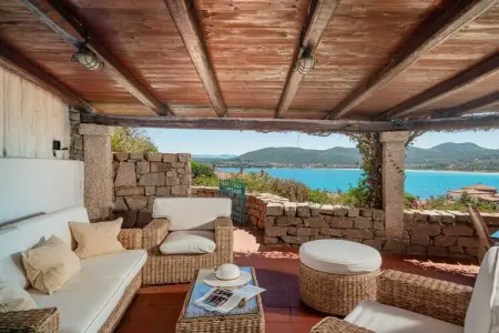 Location maison à Porto Rotondo, Casa Turchese - UTNZ Résidence de vacances confortable