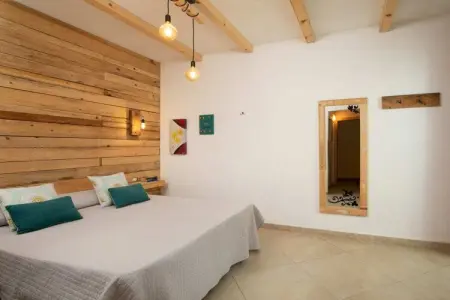 Location maison à Olbia, Iknos Suites - Tournesol - RS