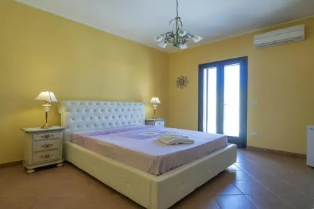 Villa Arianna – 15 personnes, piscine et jacuzzi : photo 24