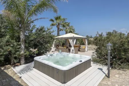 Villa Arianna – 15 personnes, piscine et jacuzzi : photo 31