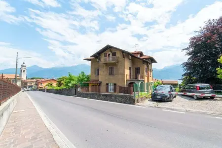 Location maison à Menaggio, Lumineux et confortable à Menaggio - UTNZ