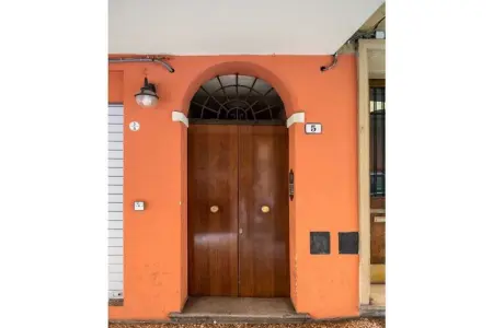 Location maison à Bologna, Appartement à Bologne avec Parking