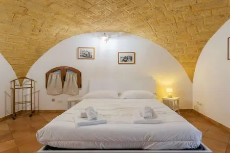 Location maison à Bari, Sechi