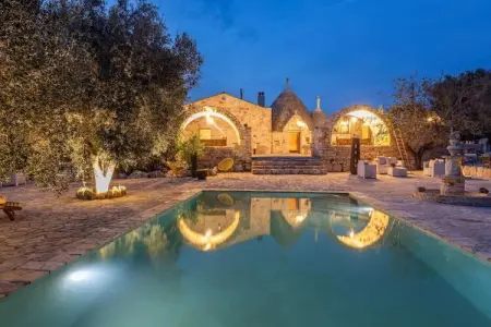 Location villa à Ceglie Messapica, Villa rustique pour 17 personnes avec piscine