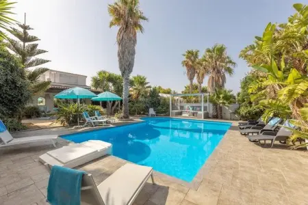 Location appartement à Gallipoli, Luxueuse villa côtière à Gallipoli