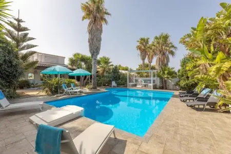 Location appartement à Gallipoli, Villa de luxe 3 chambres avec piscine à Gallipoli