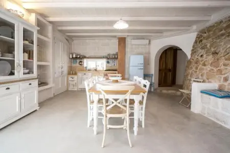 Trullo avec piscine privée à Torre Suda : photo 3