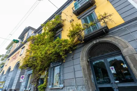 Location maison à Napoli, Studio confortable dans le quartier de Chiaia