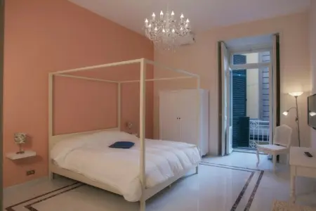 Location maison à Napoli, Maison de vacances à Naples avec balcon