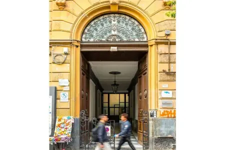 Location maison à Napoli, Appartement à Naples avec balcon