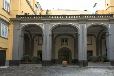 Location maison à Napoli, Appartement à Naples avec parking
