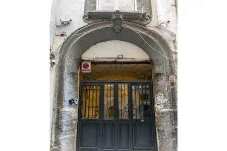 Location maison à Napoli, Salles de Street Art de Naples - Dessin - RS
