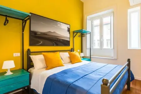 Location maison à Napoli, Appartement à Naples avec Parking