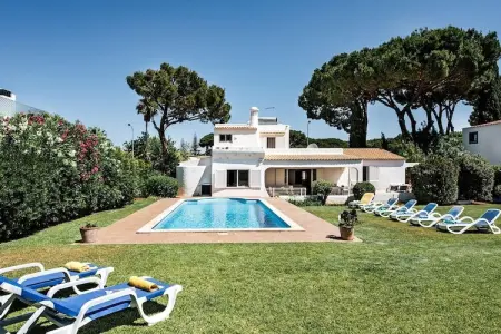 Location villa à Vilamoura, Villa de 4 chambres près du vieux parcours de Vilamoura