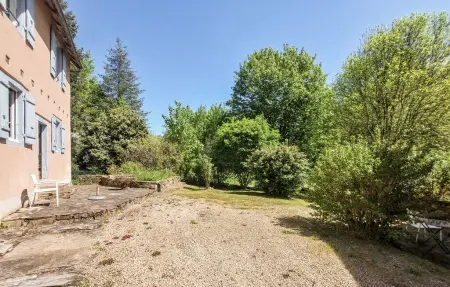 Maison en pierre avec jardin à Saint-Yrieix-la-Perche : photo 11