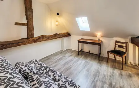 Maison en pierre avec jardin à Saint-Yrieix-la-Perche : photo 14