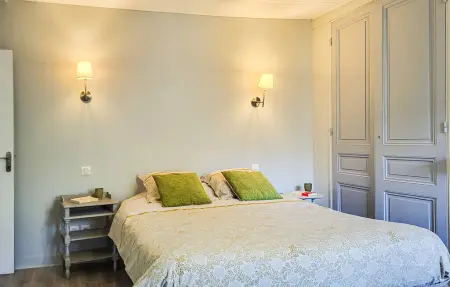 Maison en pierre avec jardin à Saint-Yrieix-la-Perche : photo 15